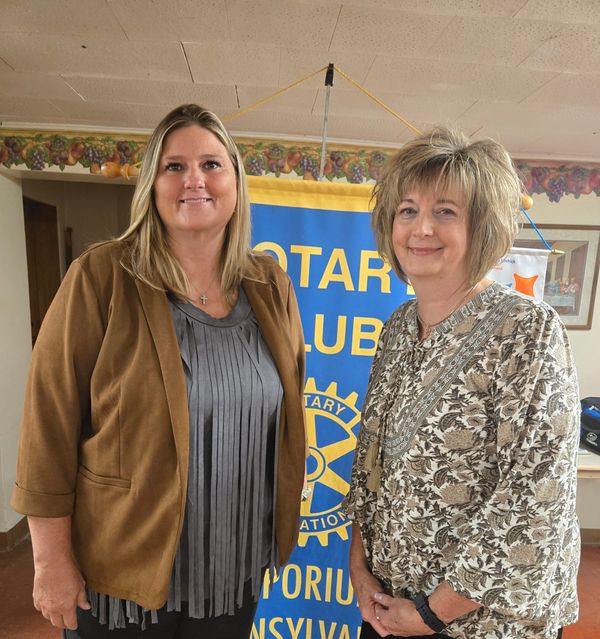 MinitMart Rep. Speaks With Rotary