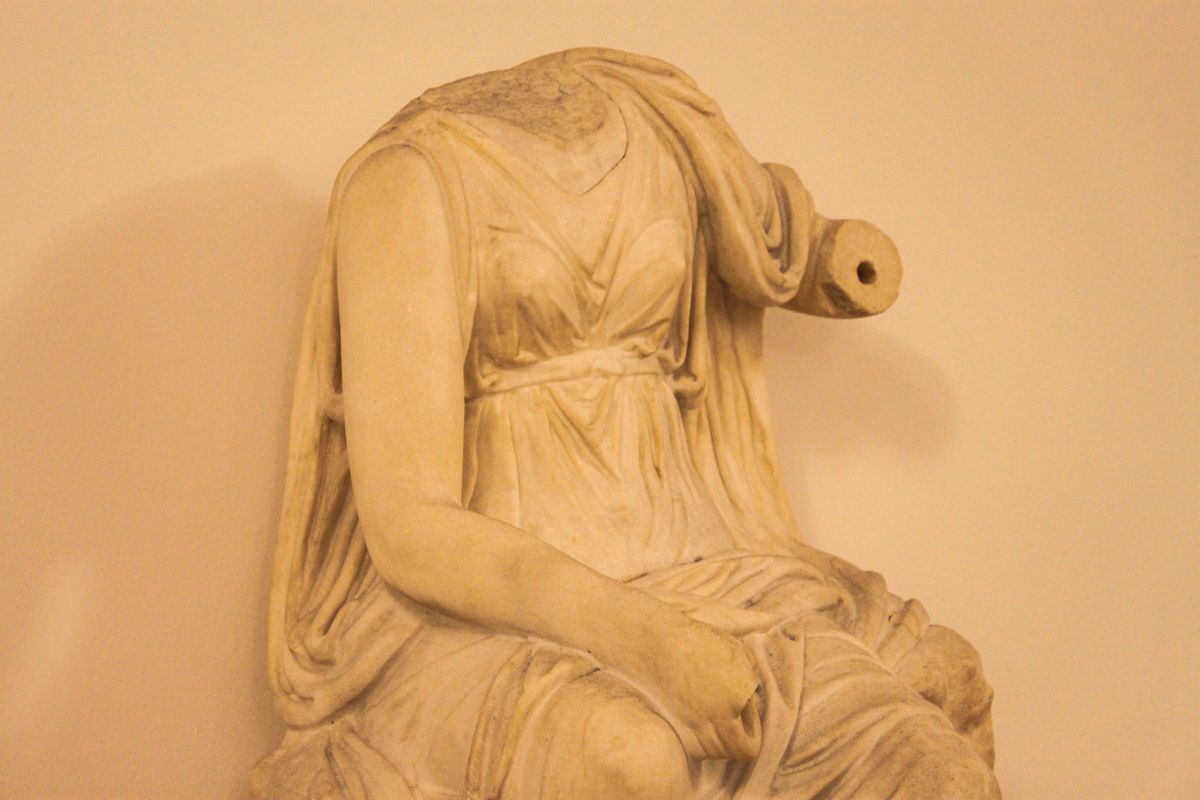 Eros shakes my mind