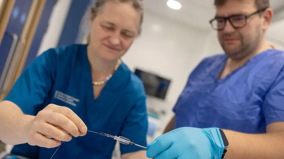 Surgeons achieve world-first stroke surgery using robot Post feature image