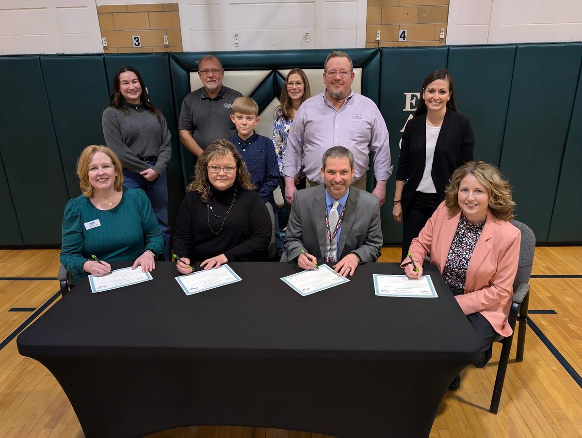 From the Fairway to the Classroom: The Links at Woodridge Partners with Emerson Elementary