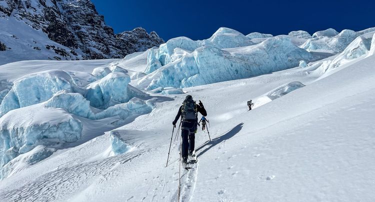 Last minute glacier travel course!