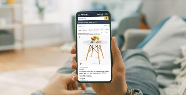 How Amazon is Personalizing Your Shopping Experience with Generative AI