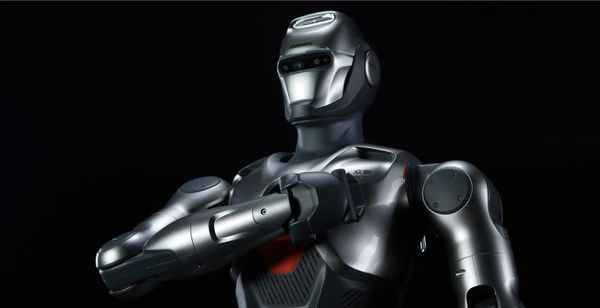 EngineAI Expands Lineup with PM01: A Lighter, More Agile Humanoid Robot for $12,000
