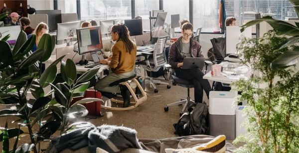 Anthropic Launches First Employee Share Buyback at $61.5 Billion Valuation