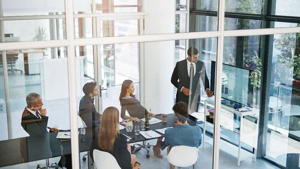 How to create a company page on LinkedIn, field by field