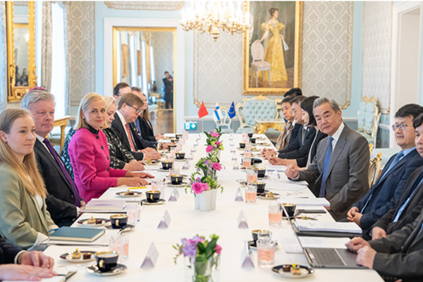 Bulletin n°36 : De la mer de Chine à l’Europe, Pékin projette ses règles et ses écosystèmes
