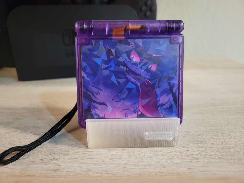 Gengar Game Boy Advance SP closed