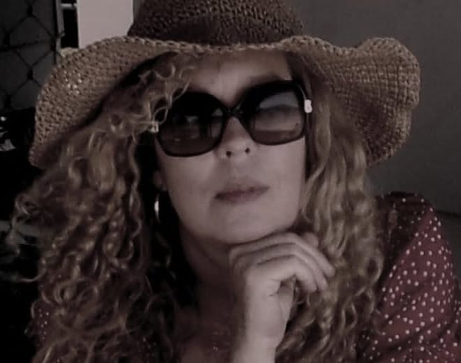Diane T Adams