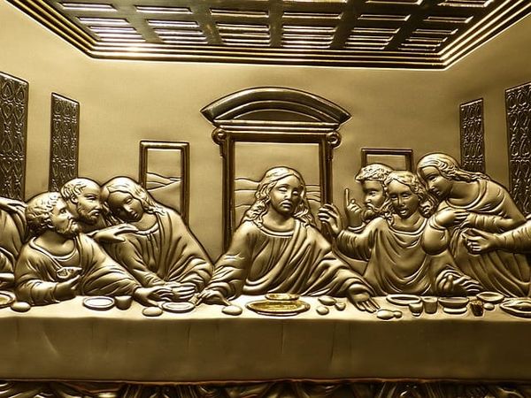 Cosa Nostra versus Grail Impulse in Social Life