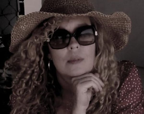 Diane T Adams