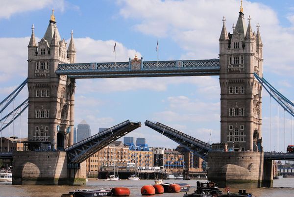 The Geography of the Soul: Great Britain and the Unencumbered "I"