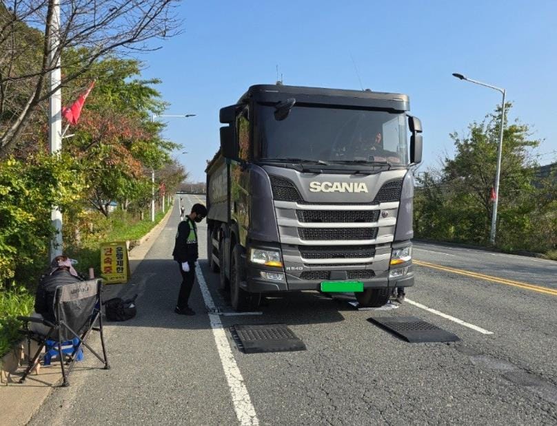 “과적차량, 꼼짝마! ”