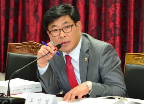 ‘컴퓨터 350대 저소득층학생 지원’