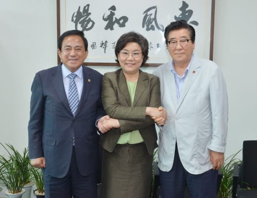 윤석우 의장협의회장, 이혜훈 바른정당 대표 만나 정책보좌관제 건의