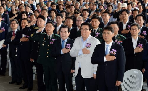 안희정 지사 “단결로 안보 위기 극복”