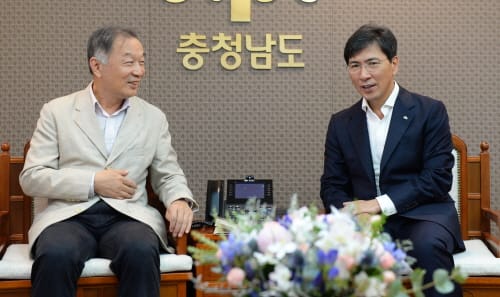 안희정 지사 ‘中 3농 주창자’와 대담