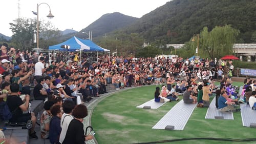 군포시, 반월호수에서 가을 맞이 공연 펼쳐
