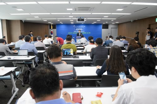 취임 100일, 시민주권·행정수도 완성 잰걸음