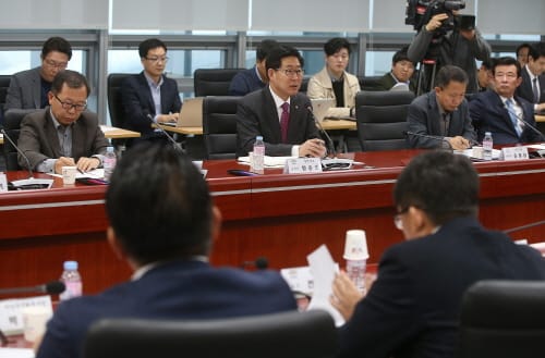 전문가와 ‘도민구단 창단’ 문제 논의