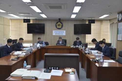 세종시의회 산업건설위원회, 조례안 및 기타 안건 등 심사