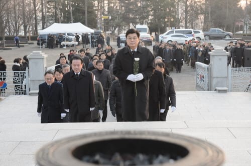 이춘희 세종시장, 기해년 첫 일정으로 충령답 참배