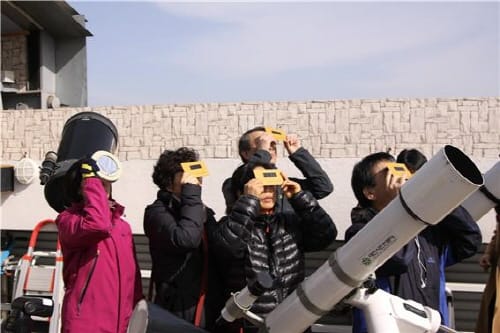 대전시민천문대로 부분일식 관측하러 오세요!