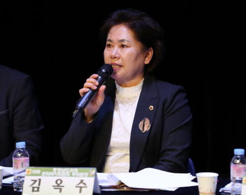 충남도의회, 충남도 다문화 청소년 지원 활성화 방안 위한 의정토론회 개최