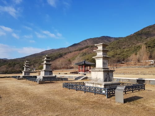 성주사지 ‘동 삼층석탑’ 보물 승격