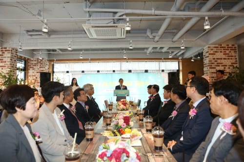 취업 상담하고 창업 멘토링 지원
