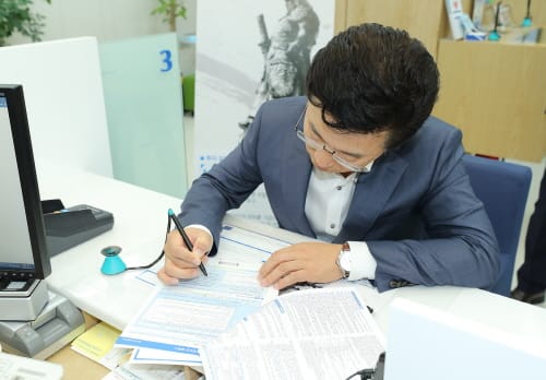 허태정 대전시장, 농협은행‘필승코리아’펀드 가입