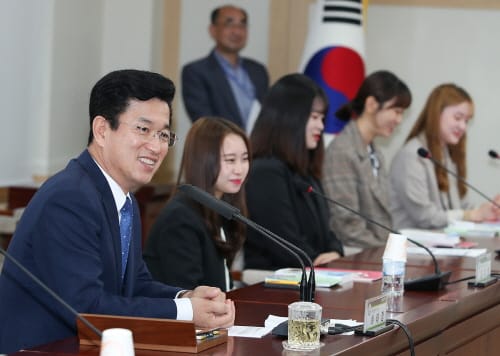 허태정 시장, 지역 대학생과 ‘허심탄회’ 대화 개최