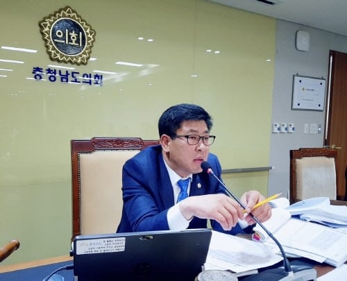 “사교육만 웃는 ‘공교육 정상화법’ 개정하라”