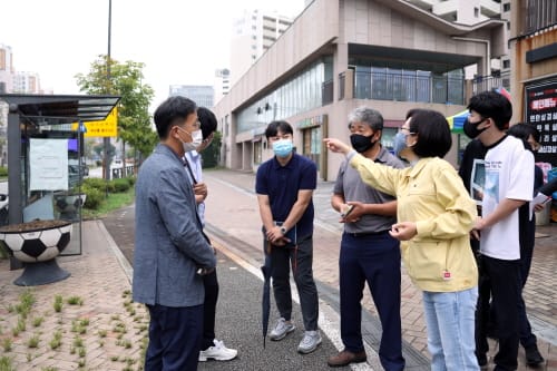 “제기능 못 하는 버스정류장 조속히 바꿔야”