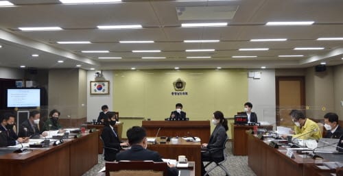충남도의회 ‘충남도 윷놀이대회, 의회 경시 행위’ 질타
