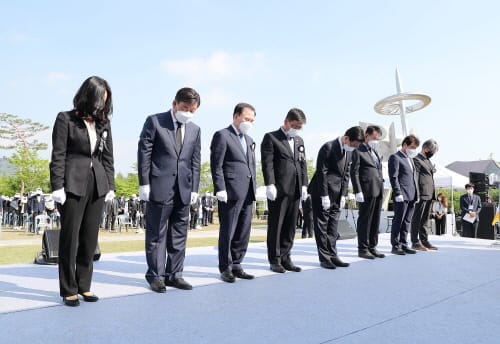 “더 행복한 민주주의, 충남이 꽃 피울 것”