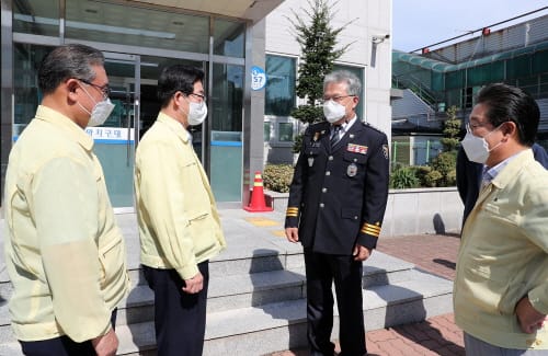 연휴 근무 경찰·소방·의료진 등 격려