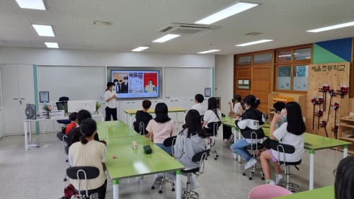 세종 새움초, 웹툰 작가 초청 ‘작가와의 만남’ 실시