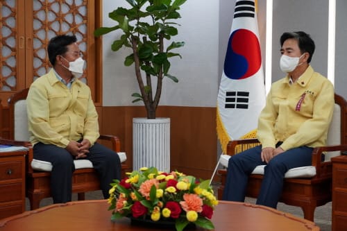 박정현 부여군수, 김태흠 도지사 만나 주요 역점사업 건의