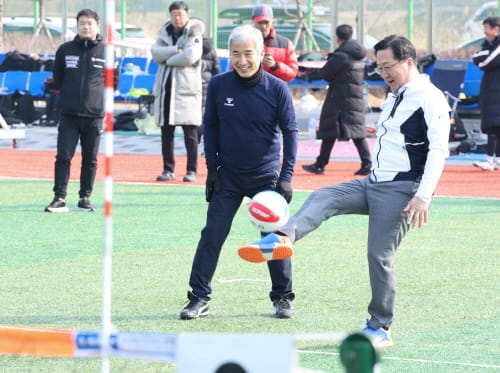 이장우 대전시장, 중부권 족구대회 참가선수 격려