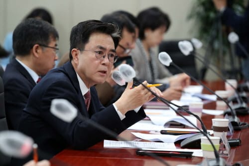 도지사 결재권 절반 위임하고 핵심현안 집중