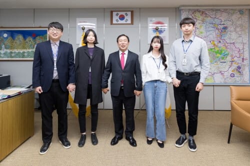 사남매가 모두 세종시청 공직자 ‘눈길’