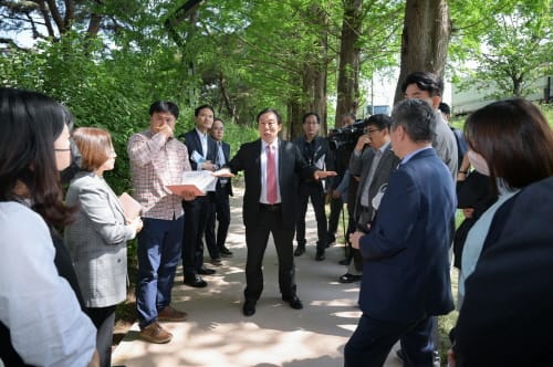 최민호 시장, 현장 마주 본 소통행정 나서