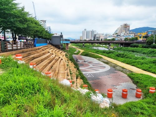 목척교 주변 145만 시민 힐링명소로 다시 태어났다.