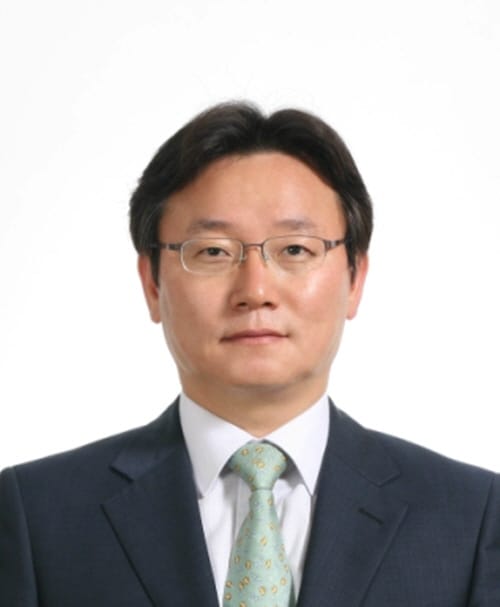 신임 국제관계대사에 이호식 전 불가리아대사