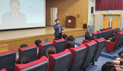 세종시의회 김충식 부의장 ‘교동초 찾아가는 의회 교실’ 진행