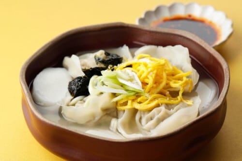 “설 명절, 필요한 식료품을 나눠드립니다”