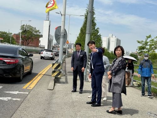 김진오 대전시의원, 버드내중학교 및 복수동 쟁기봉·도마동 월평근린공원 등산로 점검