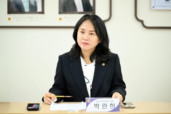 세종시의회 박란희 의원 싱싱장터 수산물코너 부실 운영 강력 질타
