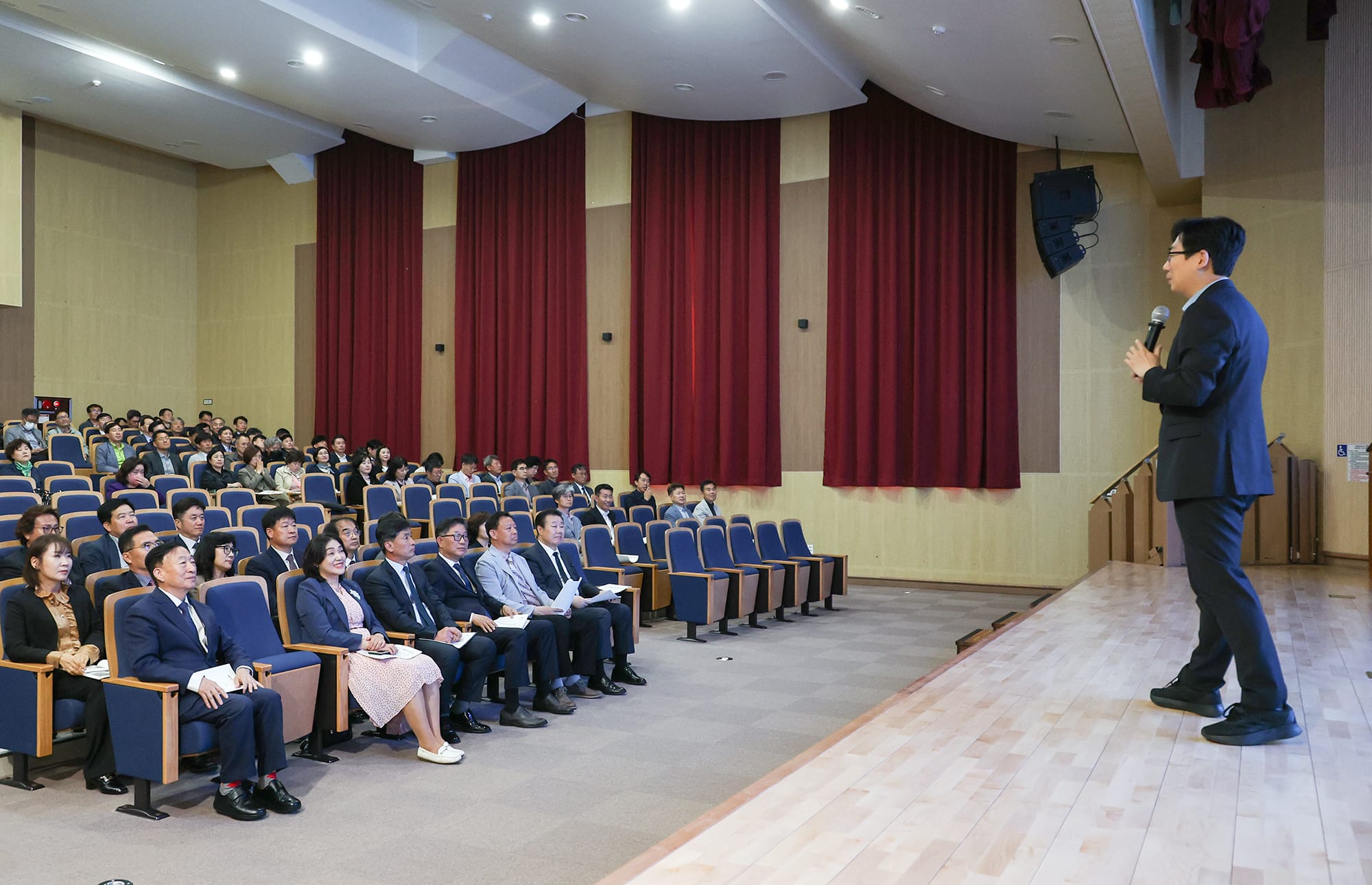 대전교육청, 고위직과 손잡고 청렴한 대전교육 미래 밝히다