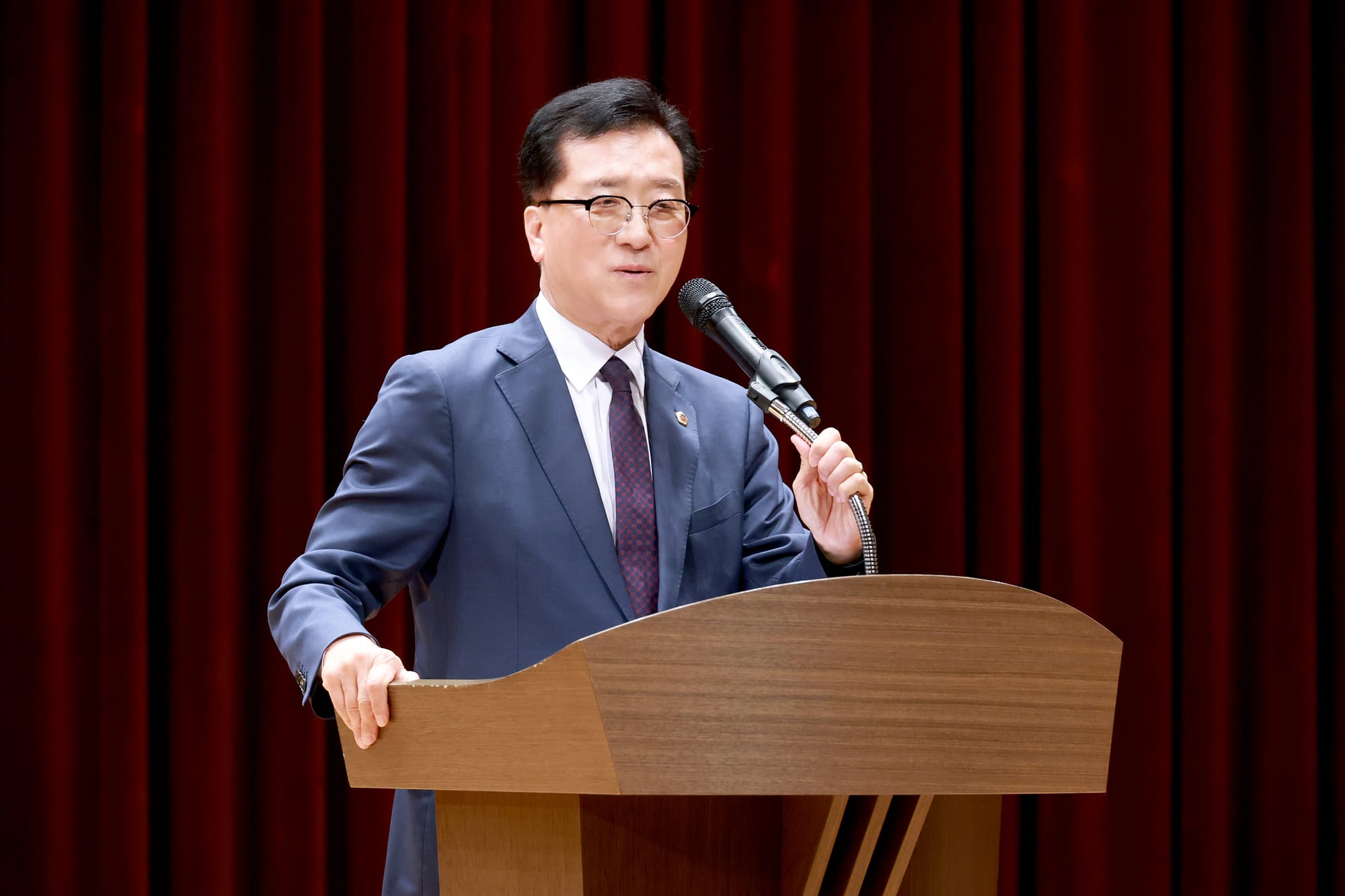 대전시의회 조원휘 의장 “아이 키우기 모범도시 약속”